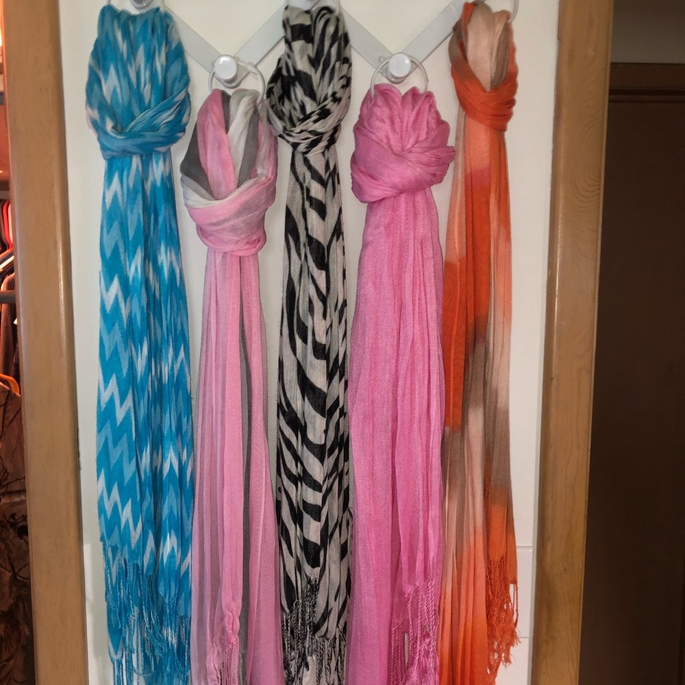 Set of 5 fashion Scarves